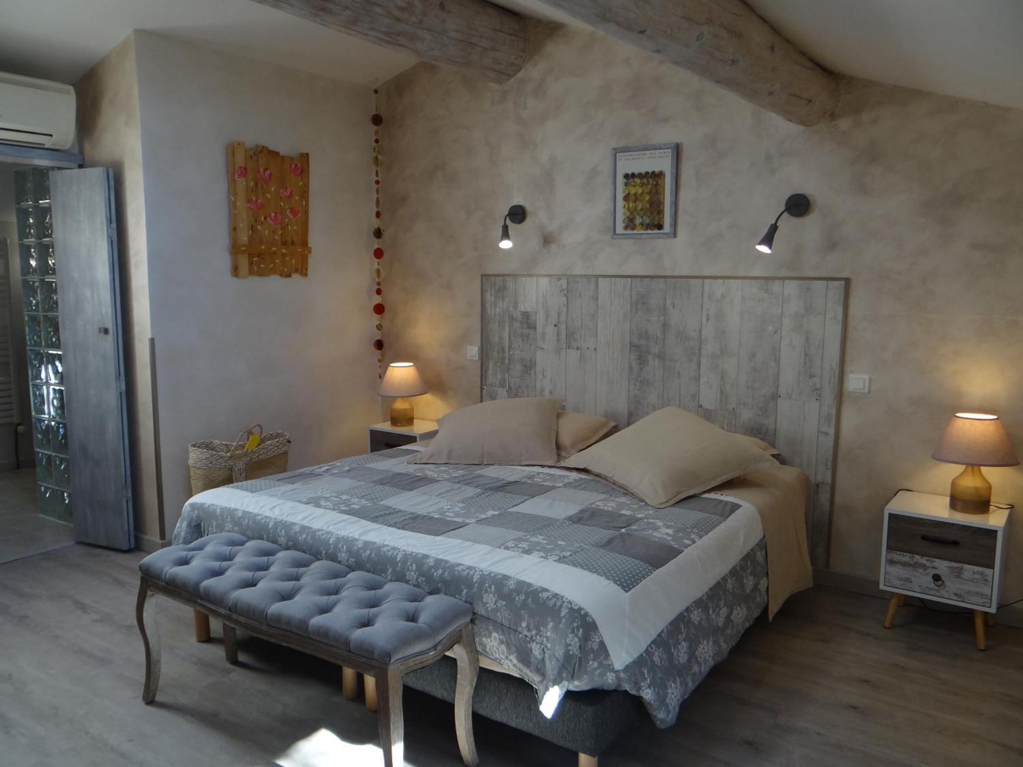 Mas Val-Chenaie Gordes Bed and Breakfast Værelse billede